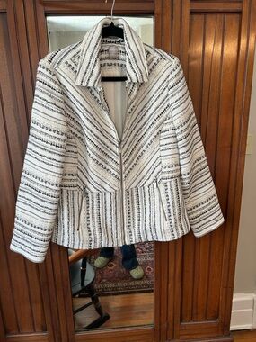 Chico's Off-White and Black Striped Tweed Zip Jacket size 1